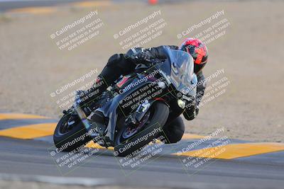 media/Oct-03-2022-Moto Forza (Mon) [[5f077a3730]]/Advanced Group/Session 5 (Turn 12)/